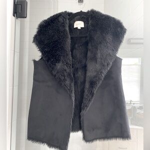 Loft Black Reversible Faux Shearling Vest XS, like new